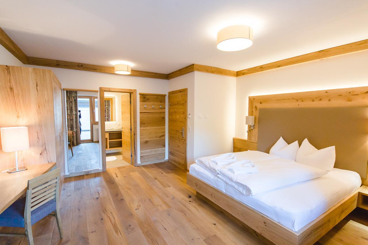 Hotel Giessenbach 菲根 外观 照片