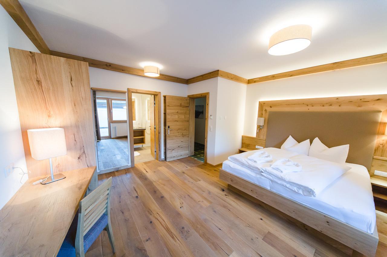 Hotel Giessenbach 菲根 外观 照片