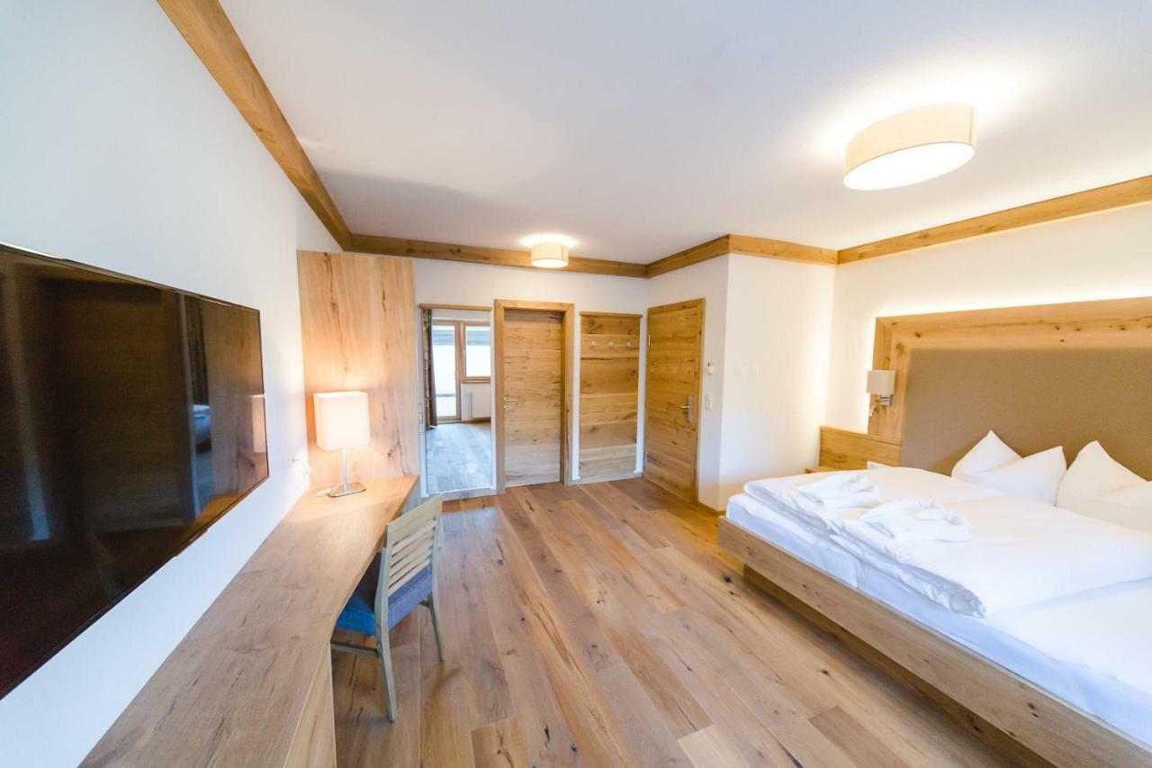 Hotel Giessenbach 菲根 外观 照片
